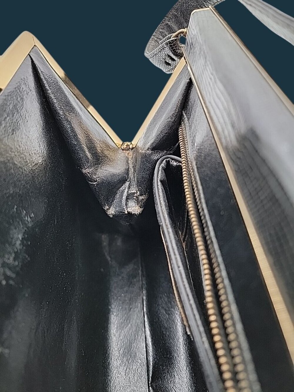 Vintage Sterling USA Black Genuine Lizard Skin Handbag Mid Century Frame Purse - Picture 9 of 16